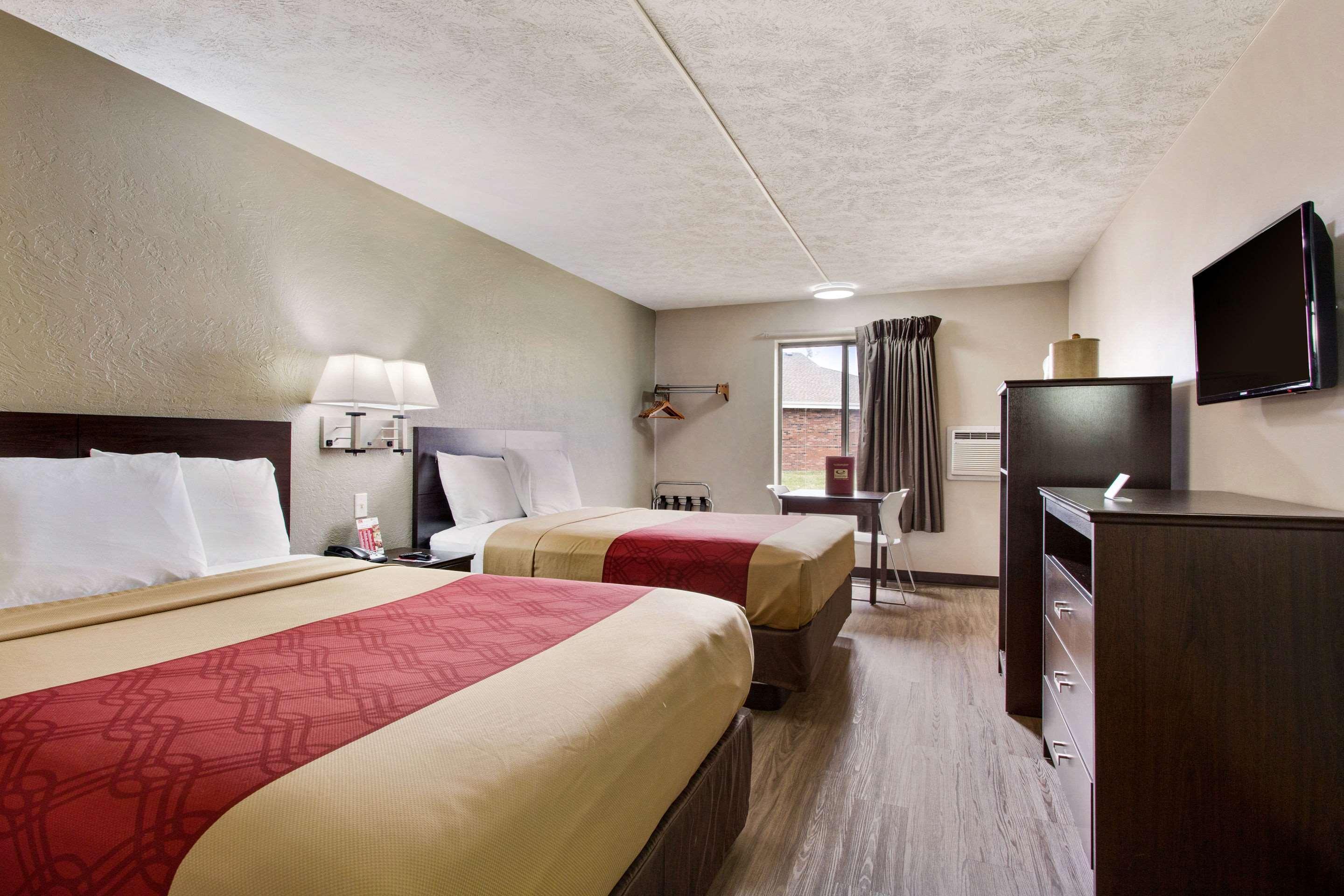 Red Lion Inn & Suites Olathe Kansas City Buitenkant foto