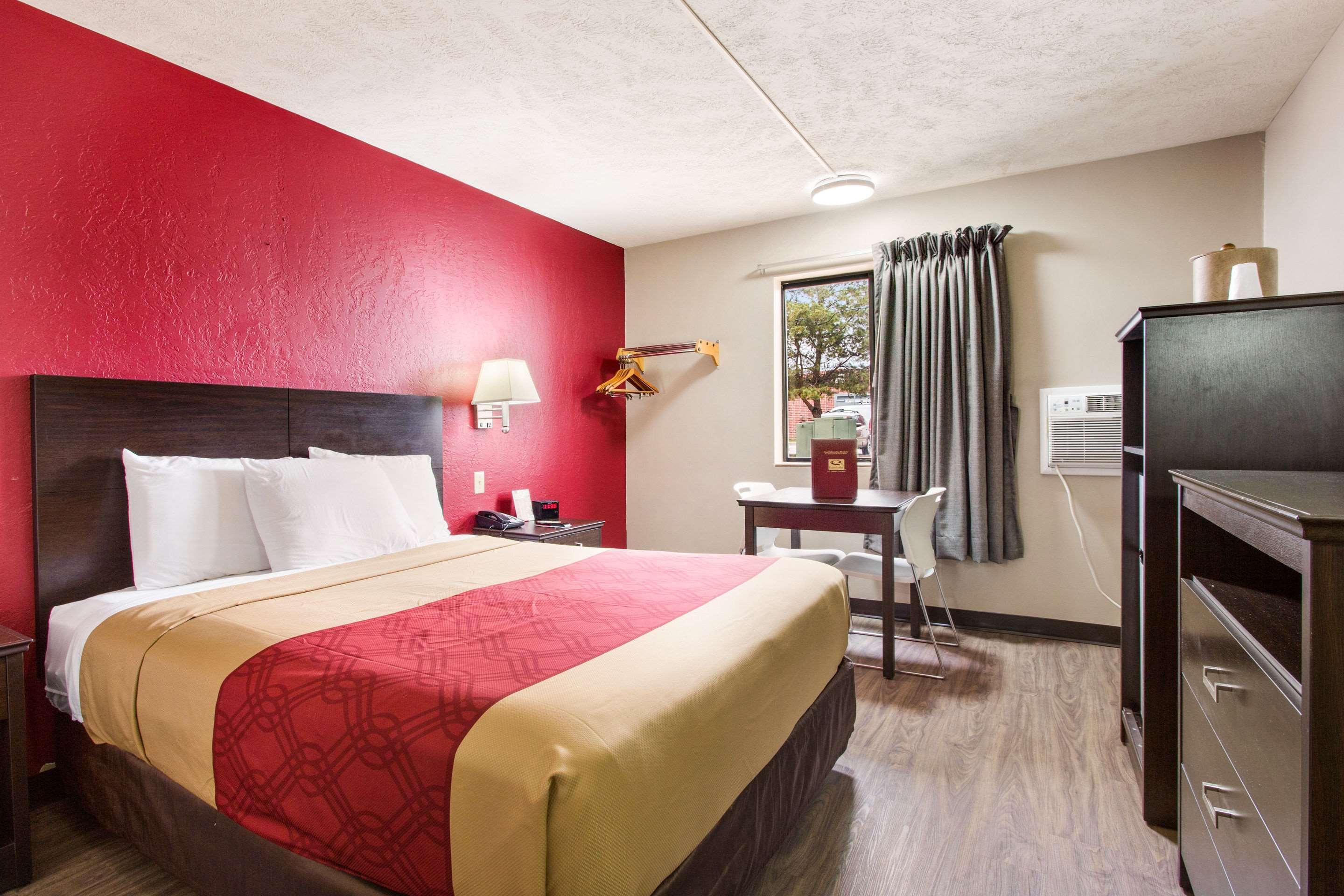 Red Lion Inn & Suites Olathe Kansas City Buitenkant foto