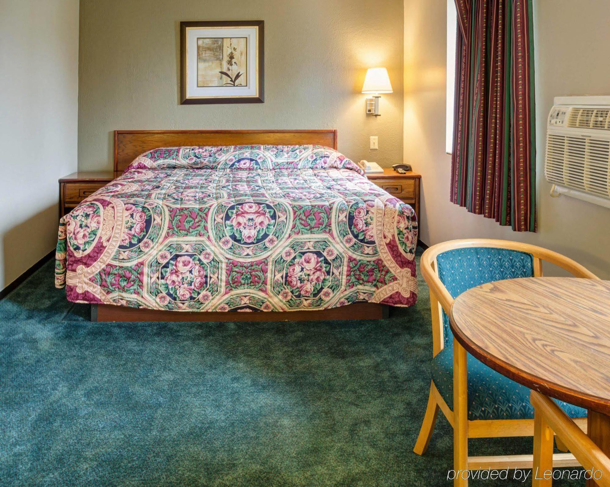 Red Lion Inn & Suites Olathe Kansas City Buitenkant foto